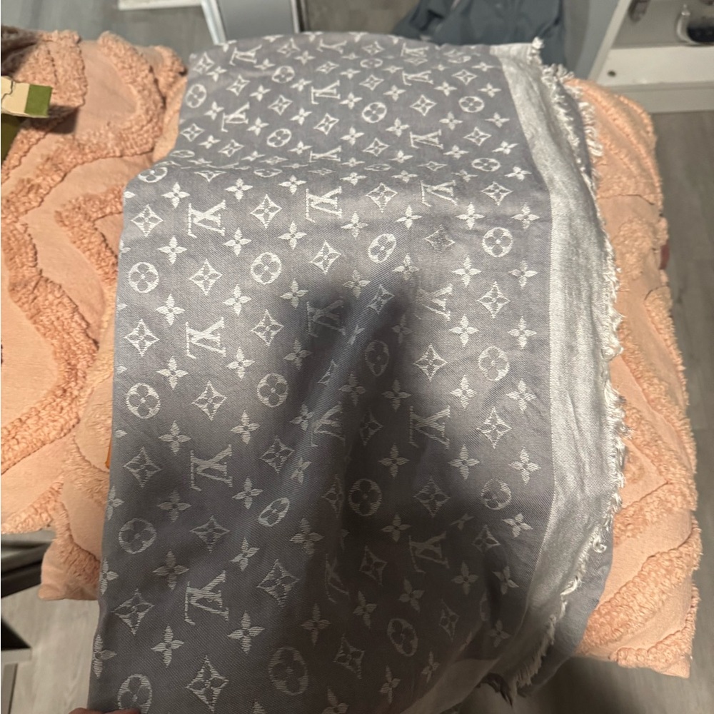 Louis Vuitton Light Gray Monogram Scarf